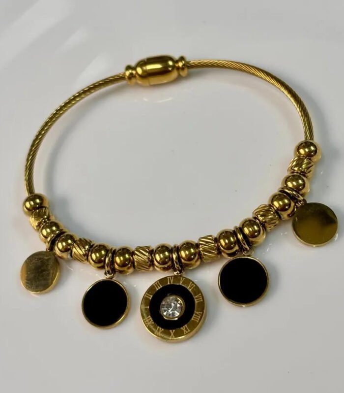 Elegant Gold Charm kada
