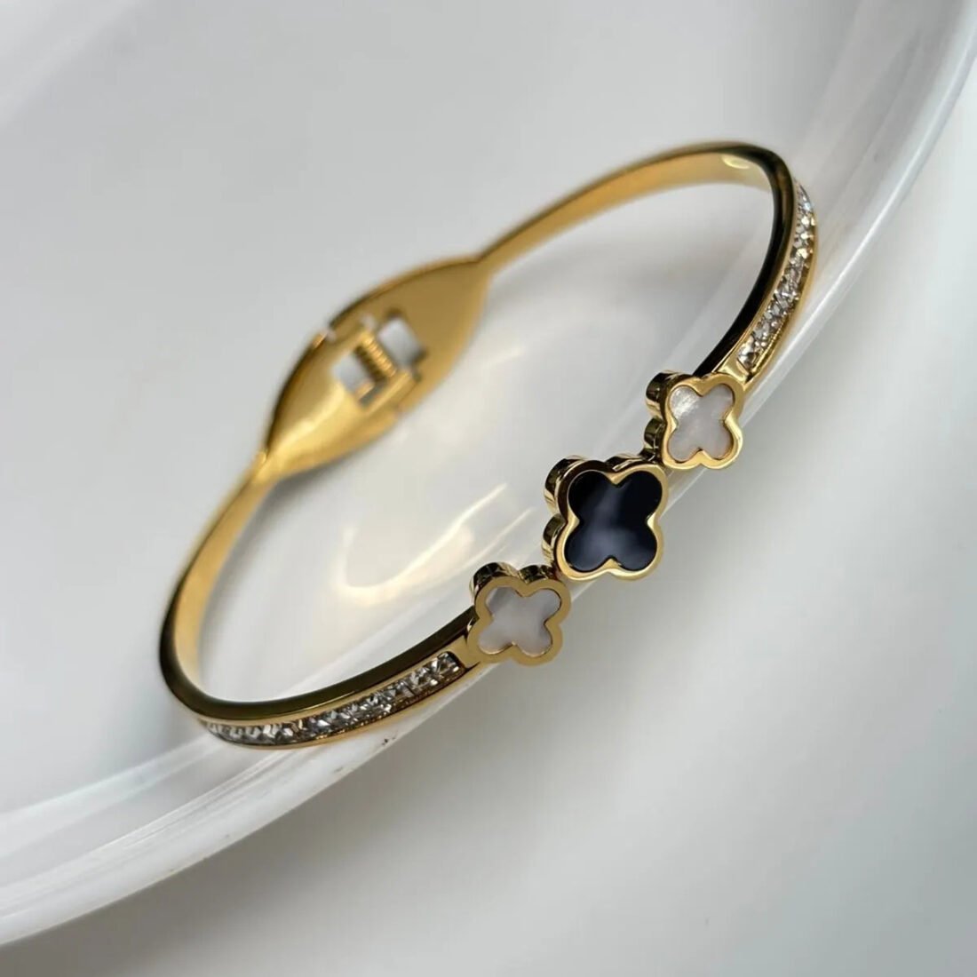 Gold Flower Clasp Kada