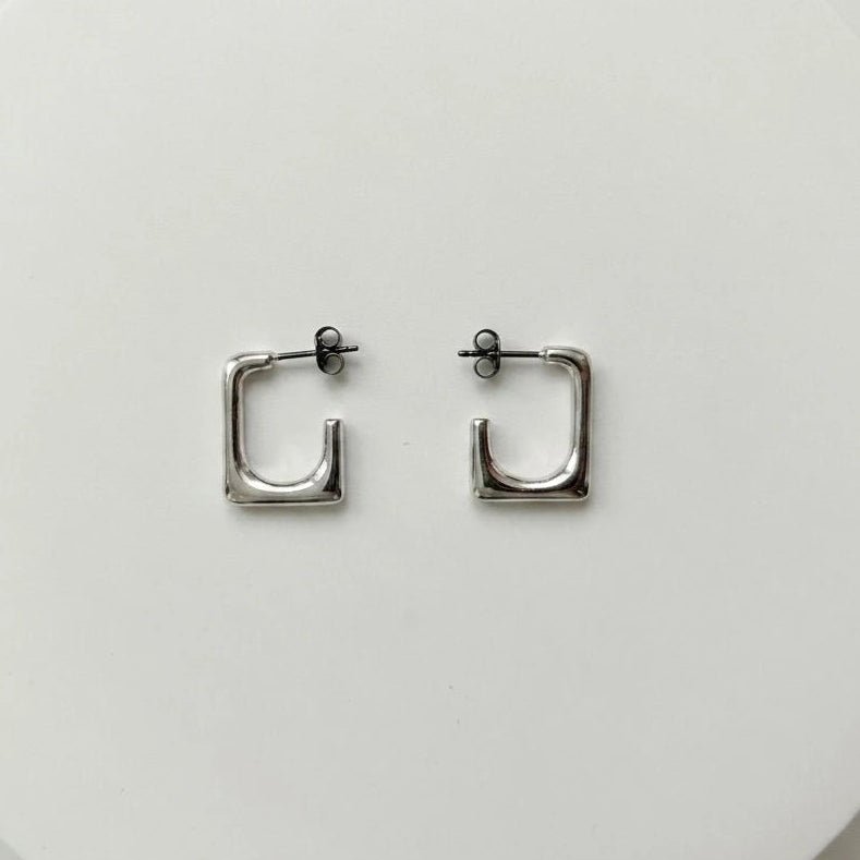 Modern Edge Square Hoops