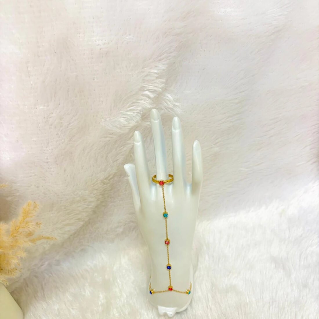 Navrang Aura Hath Panja