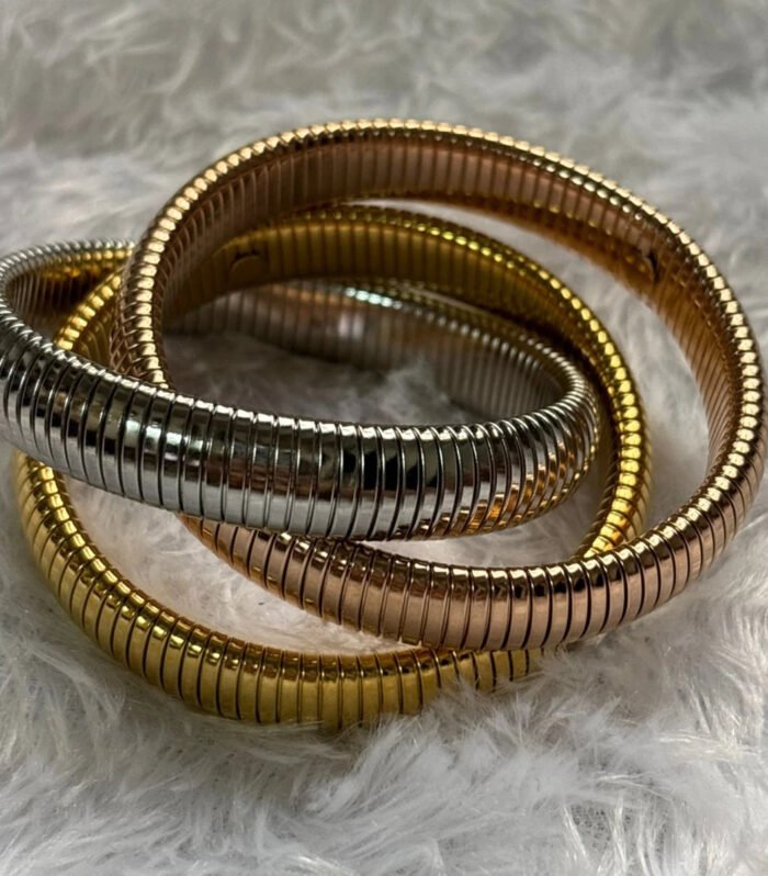Elara Trinity Coil Kada Set