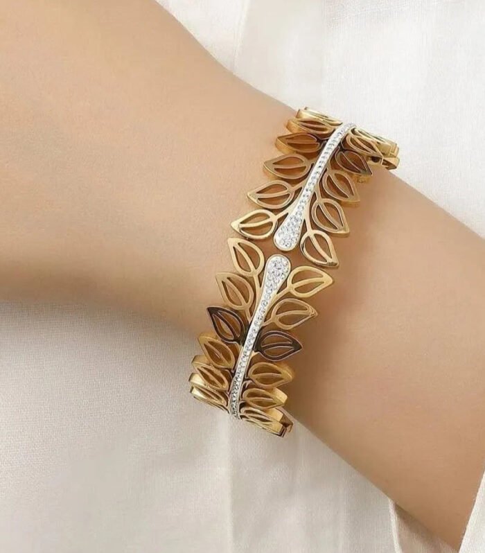 Gold-Plated Leaf Design Kada