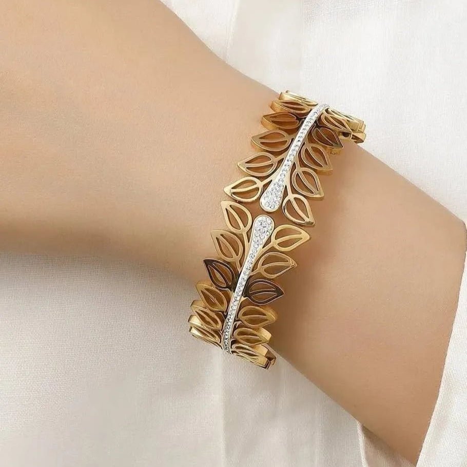Gold-Plated Leaf Design Kada
