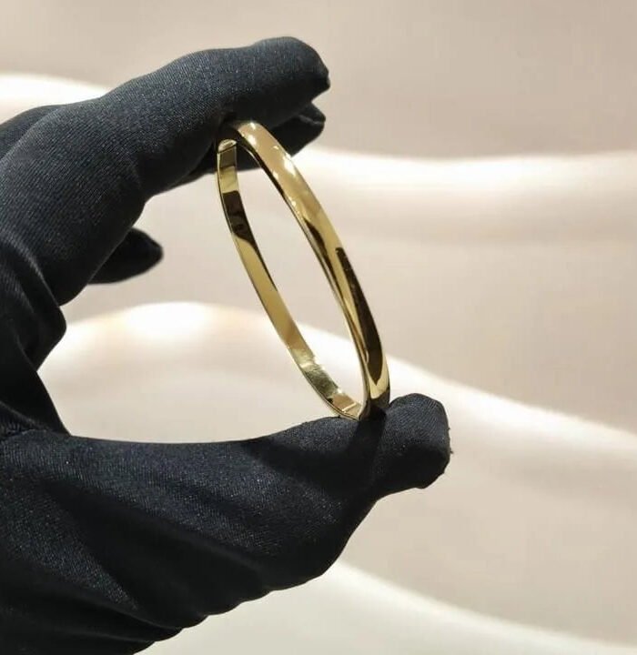 Polished Finish gold kada