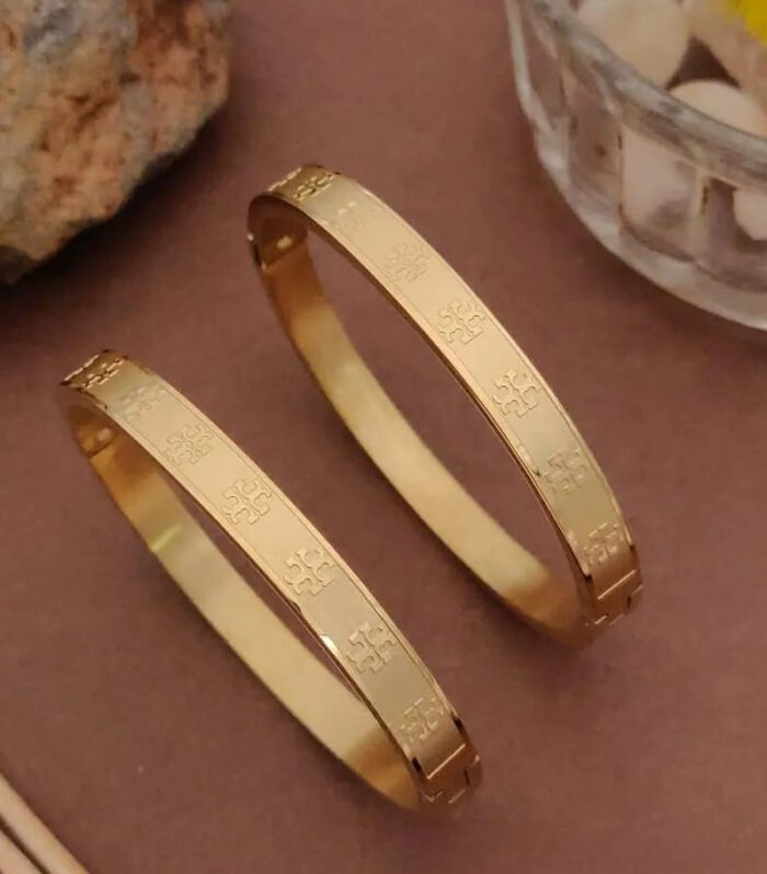 Engraved Cross Design  kada