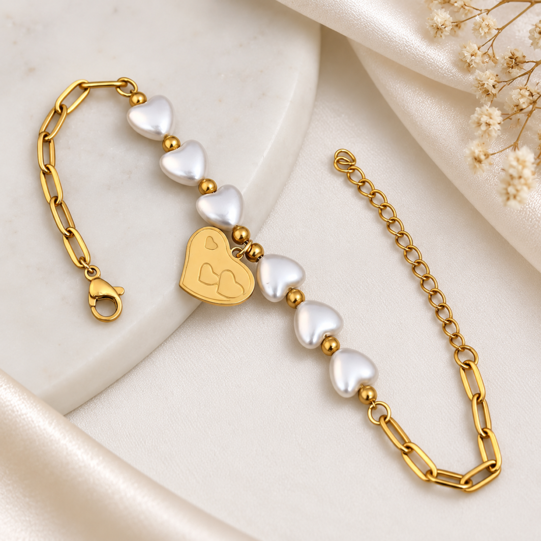 Amoura Pearl Heart Bracelet