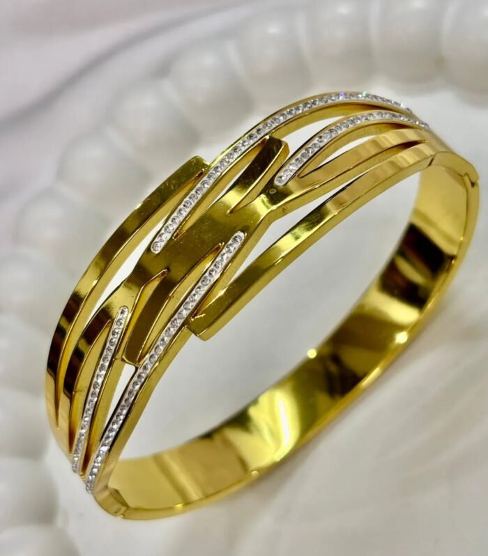 Diamond Line Gold Kada