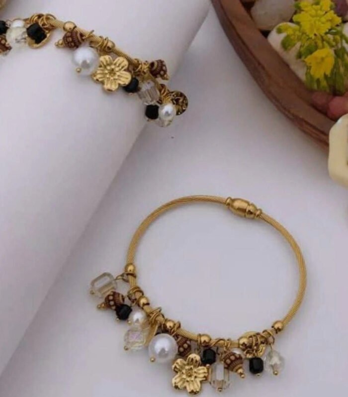 Floral Charm Pearl Kada