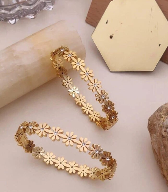 Floral Crystal Elegance Kada