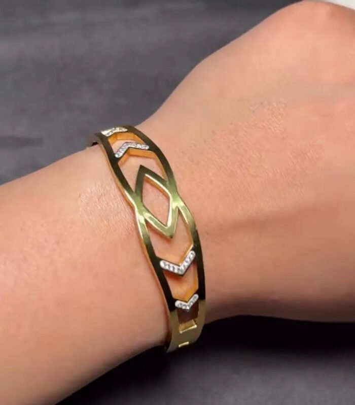 Geometric Chevron Crystal Gold Kada