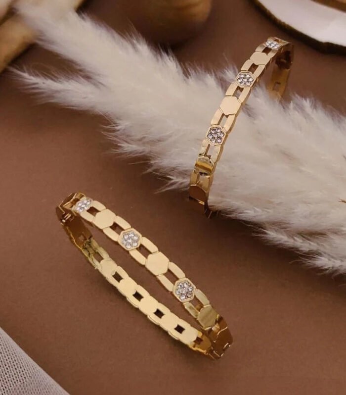 Hexa Crystal Link Gold Kada