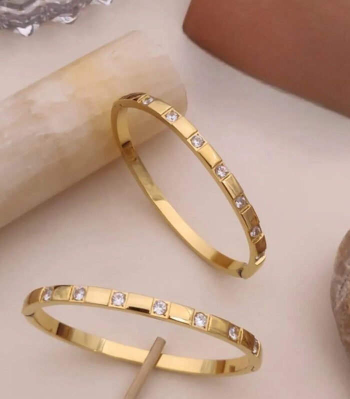 Gold Diamond Square kada
