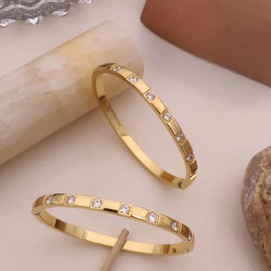 Gold Diamond Square kada