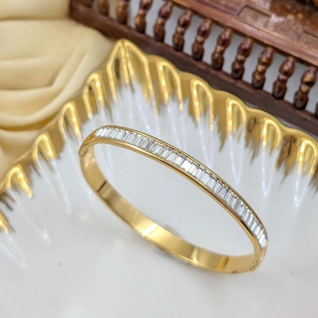 Golden Baguette Radiance Kada