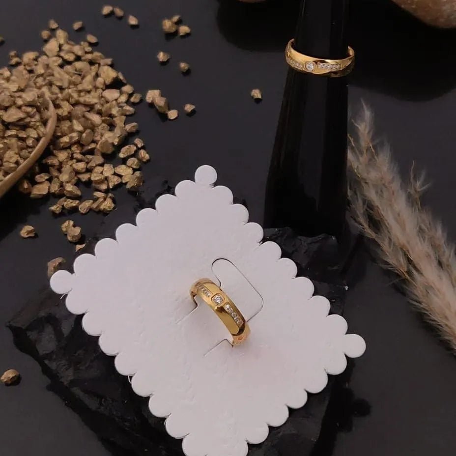 Golden Classic Crystal Inlay Band Ring