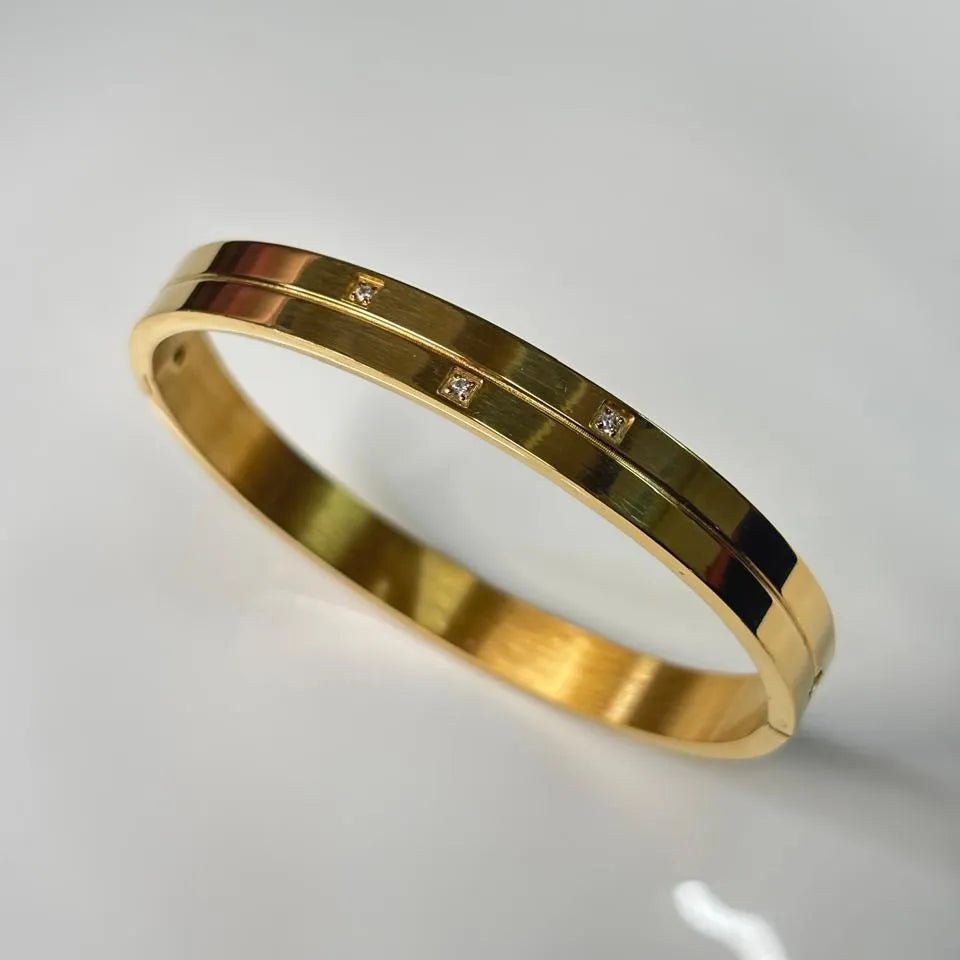 Golden Diamond Studded Kada