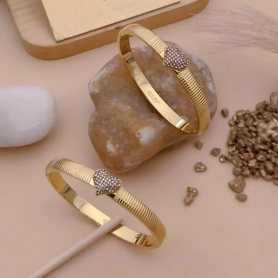 Heart Charm Elegance Gold Kada