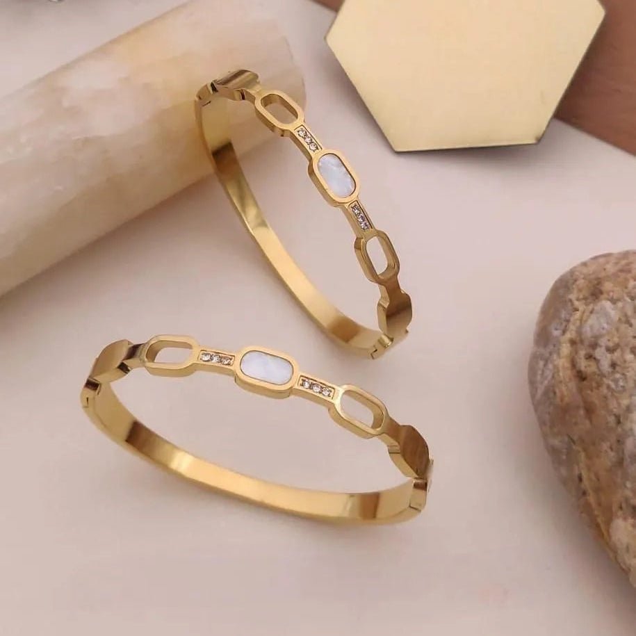 Hexagonal Gold Kada