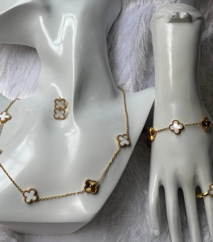 Ivory Aura Clover Gold Necklace & Earring Set