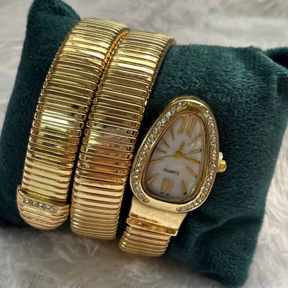 Pearl Gleam Kada Watch