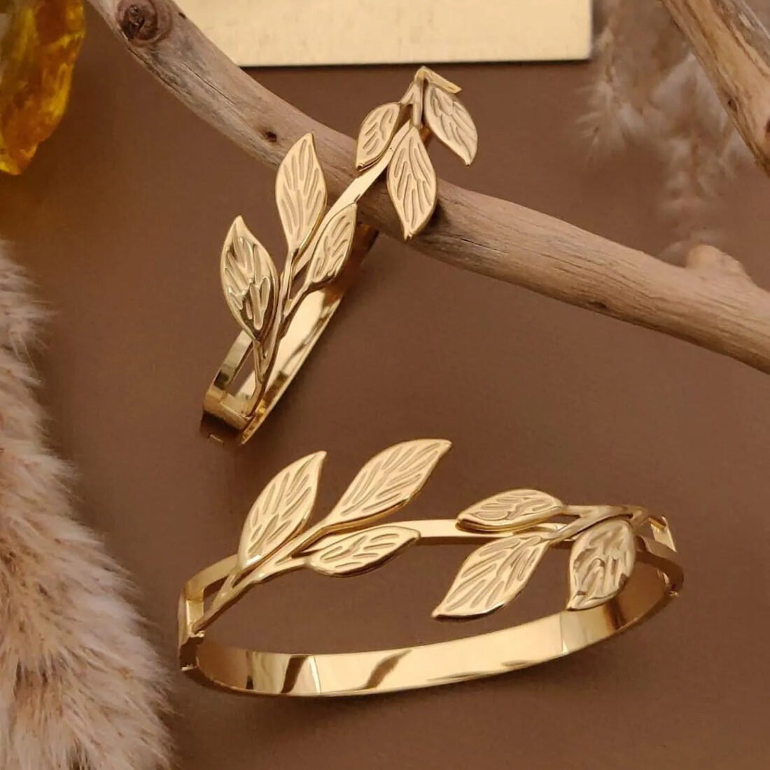 Nature Leaf Design Gold Kada