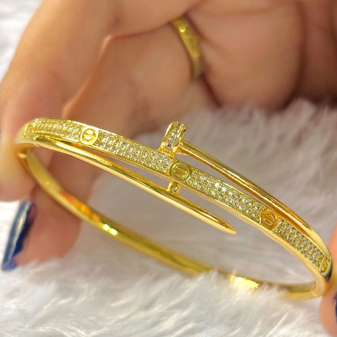 Luxe Crystal Nail Kada