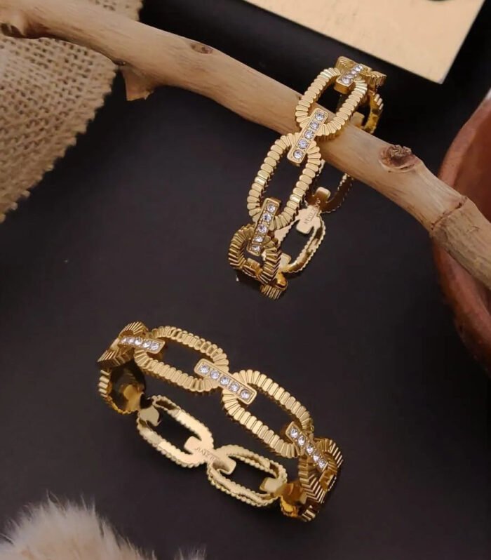 Ornate Link Crystal Gold Kada