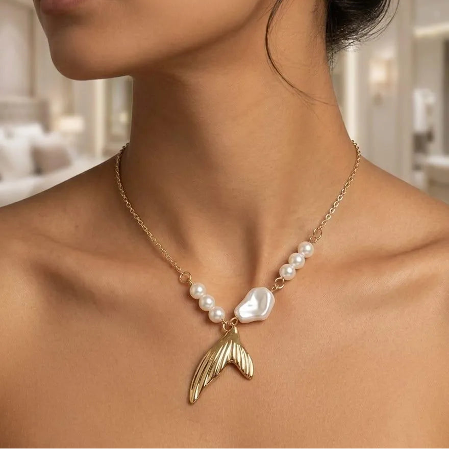 Pearl Mermaid Tail Necklace