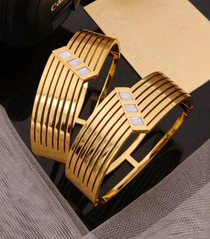 Royal Stripe Gold Kada