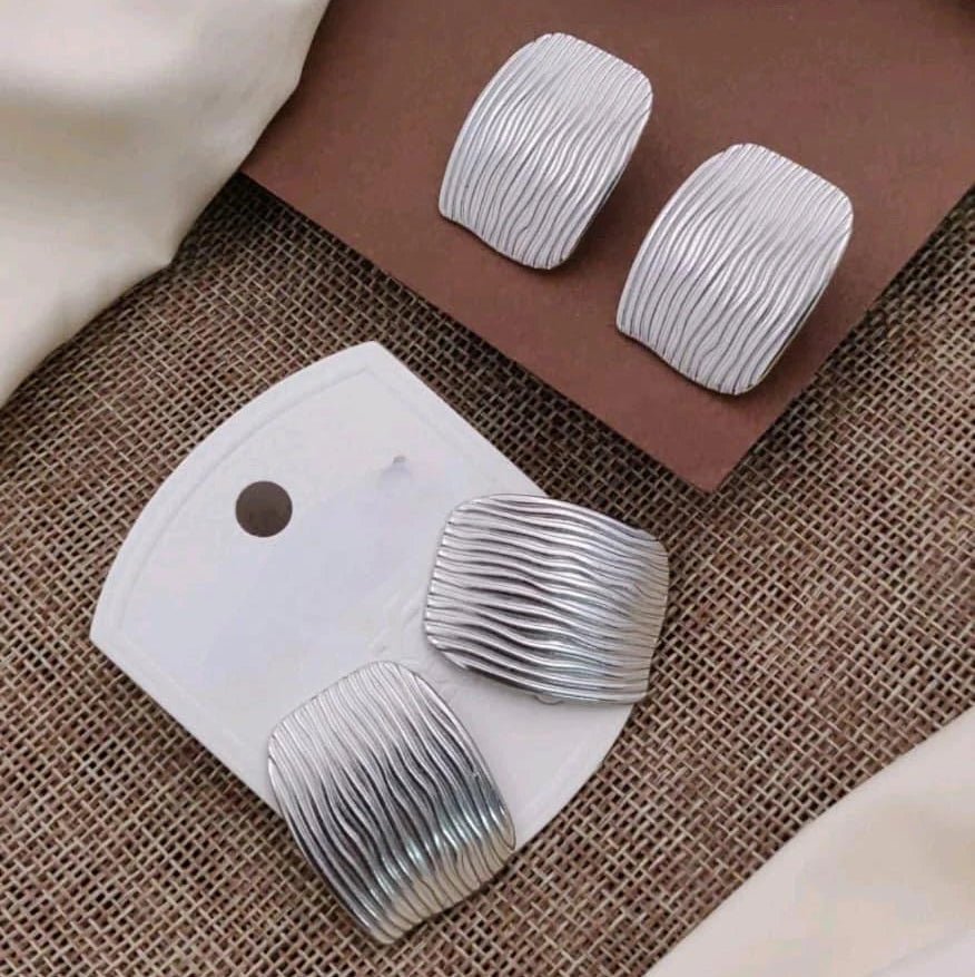 Silver Ripple Square Stud Earrings