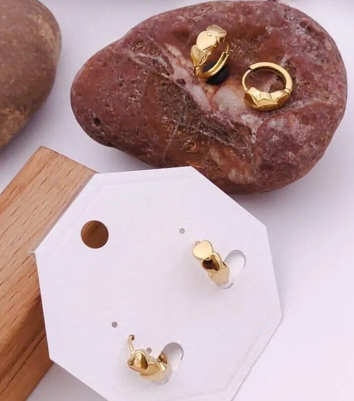 Mini Gold Hoop Heart Pattern Earrings